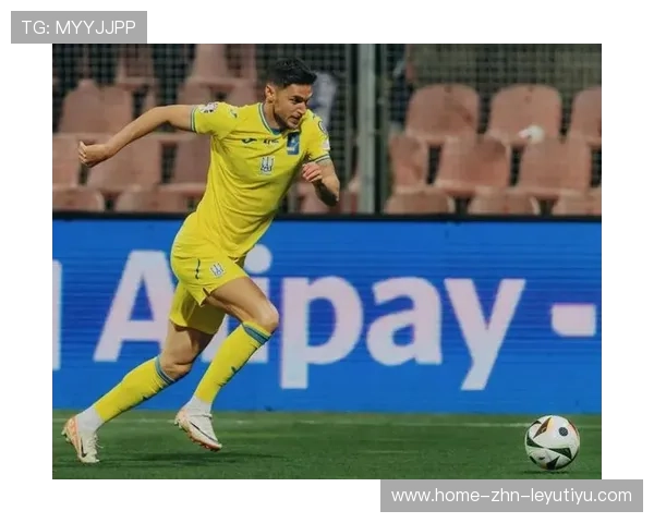 基辅迪纳摩亚列姆丘克稳健背身