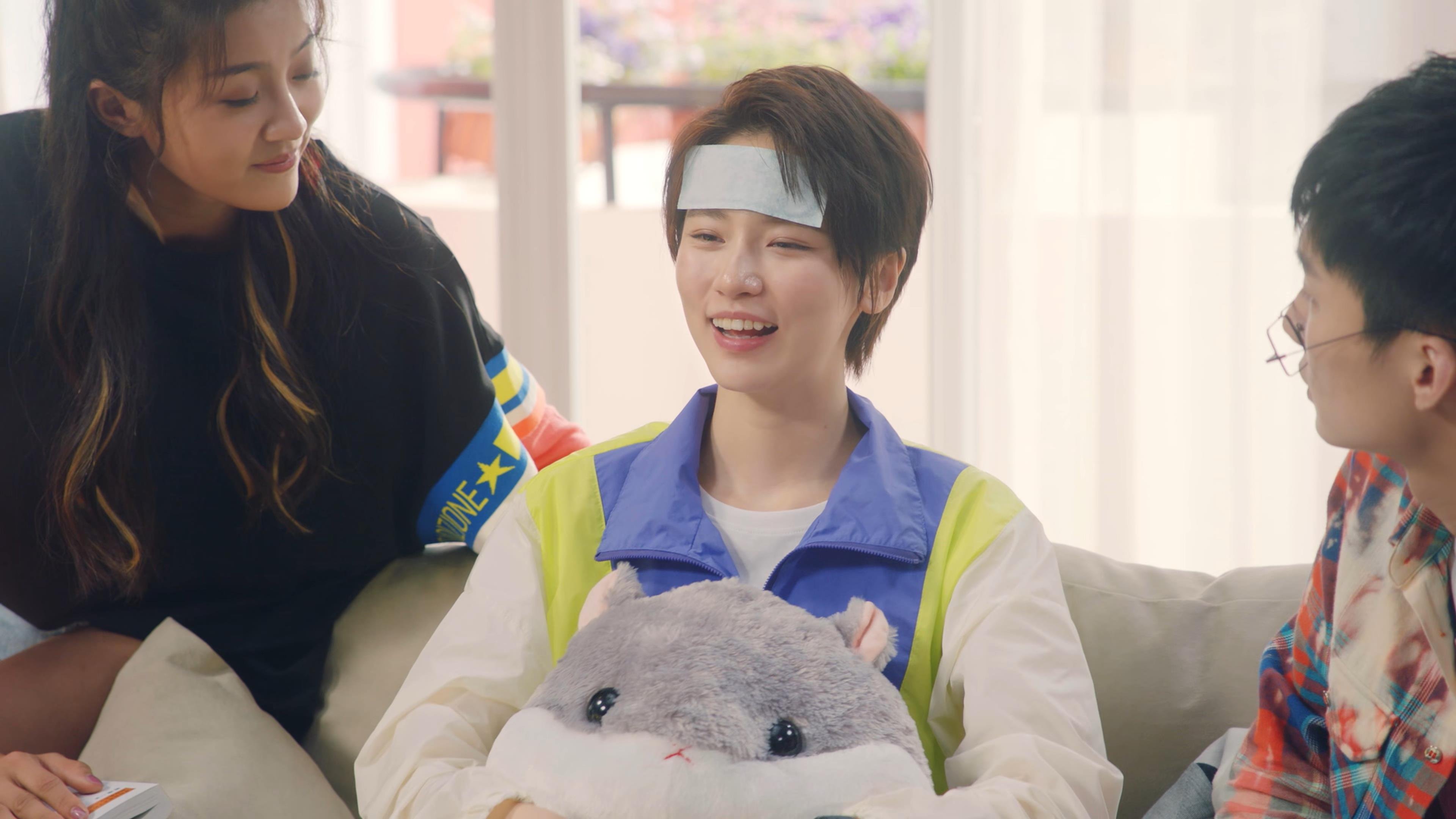 纵深跑位打通禁区切入路线,纵深线是什么意思